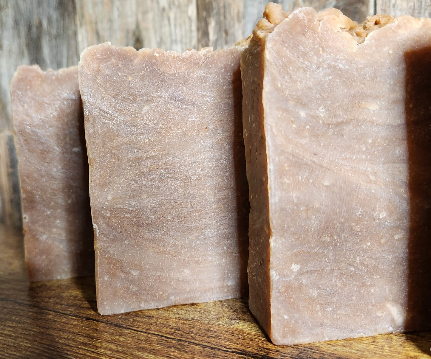 DEBONAIR Bar Soap - with goat milk & hemp